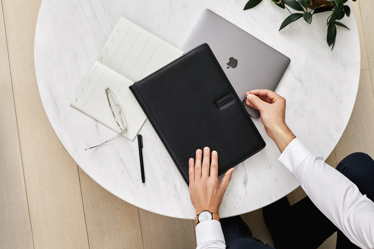 Kinnon KINNON - Magnificent leather goods designed for Work, Travel and Play ...